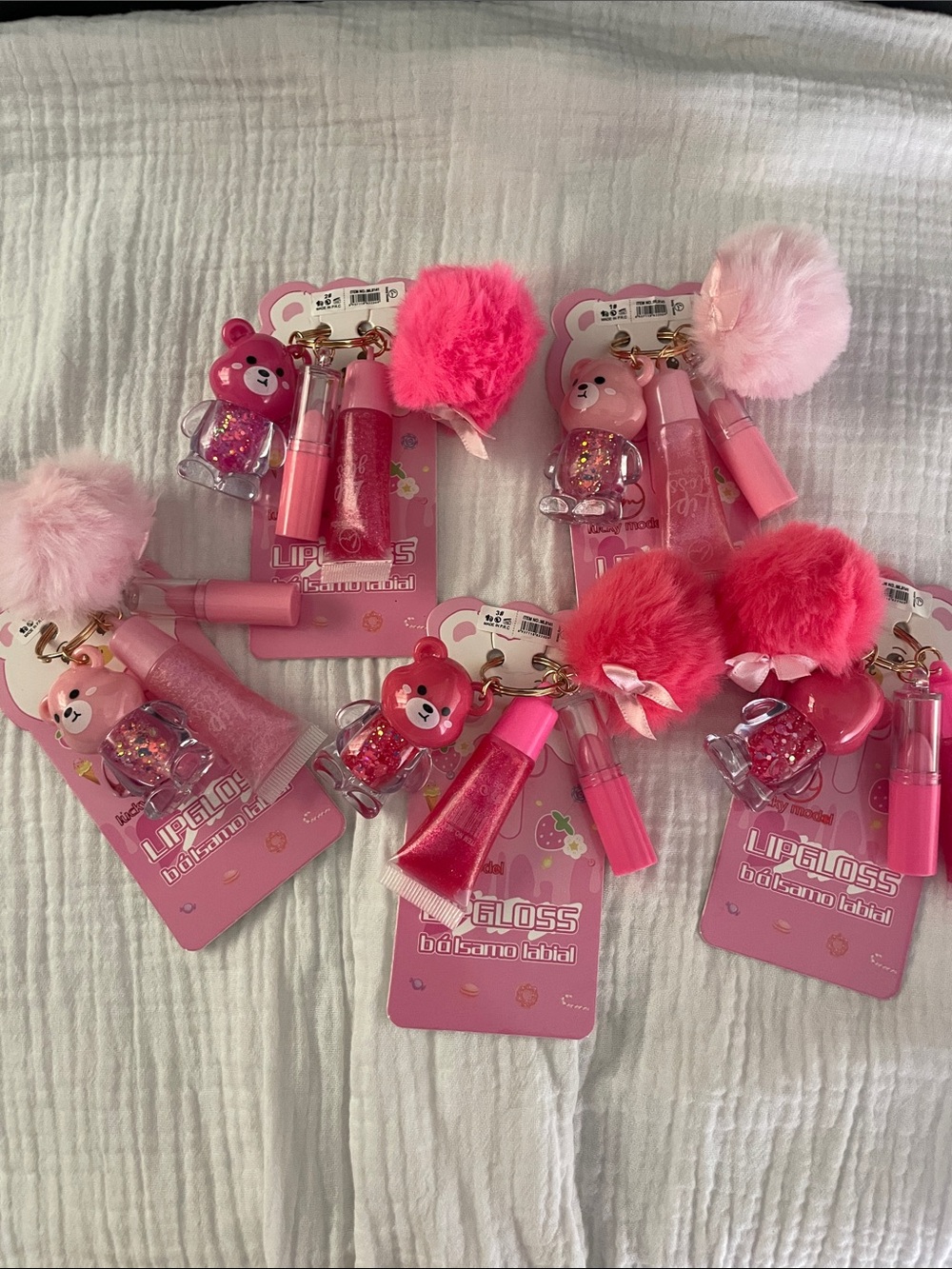 SET OF 4 New items - lip gloss key chain, Berry Lip gloss, mirror & pk of bands - Picture 10 of 14